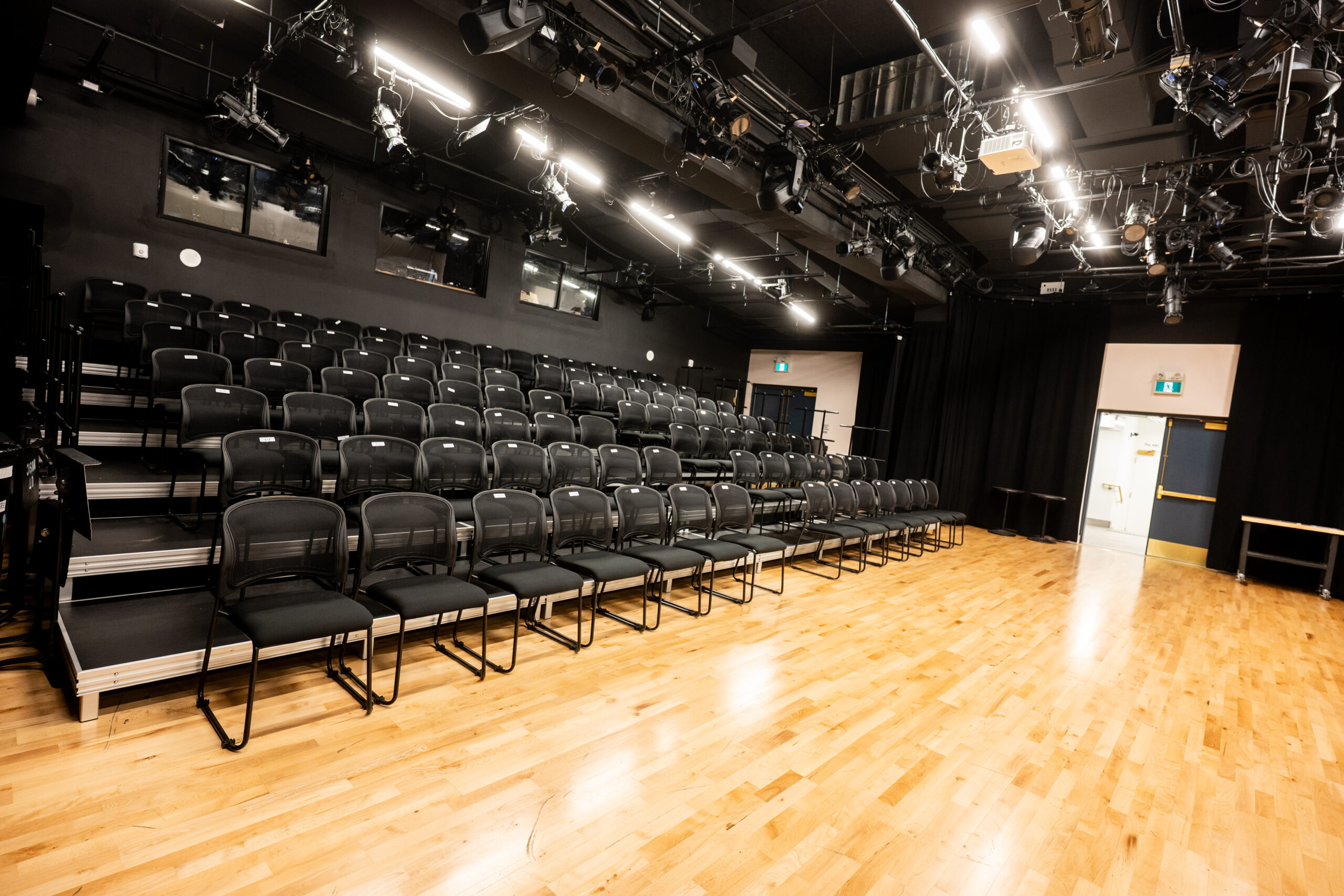 TapNight-space&teamJun2025-photobyDahliaKatz-9739