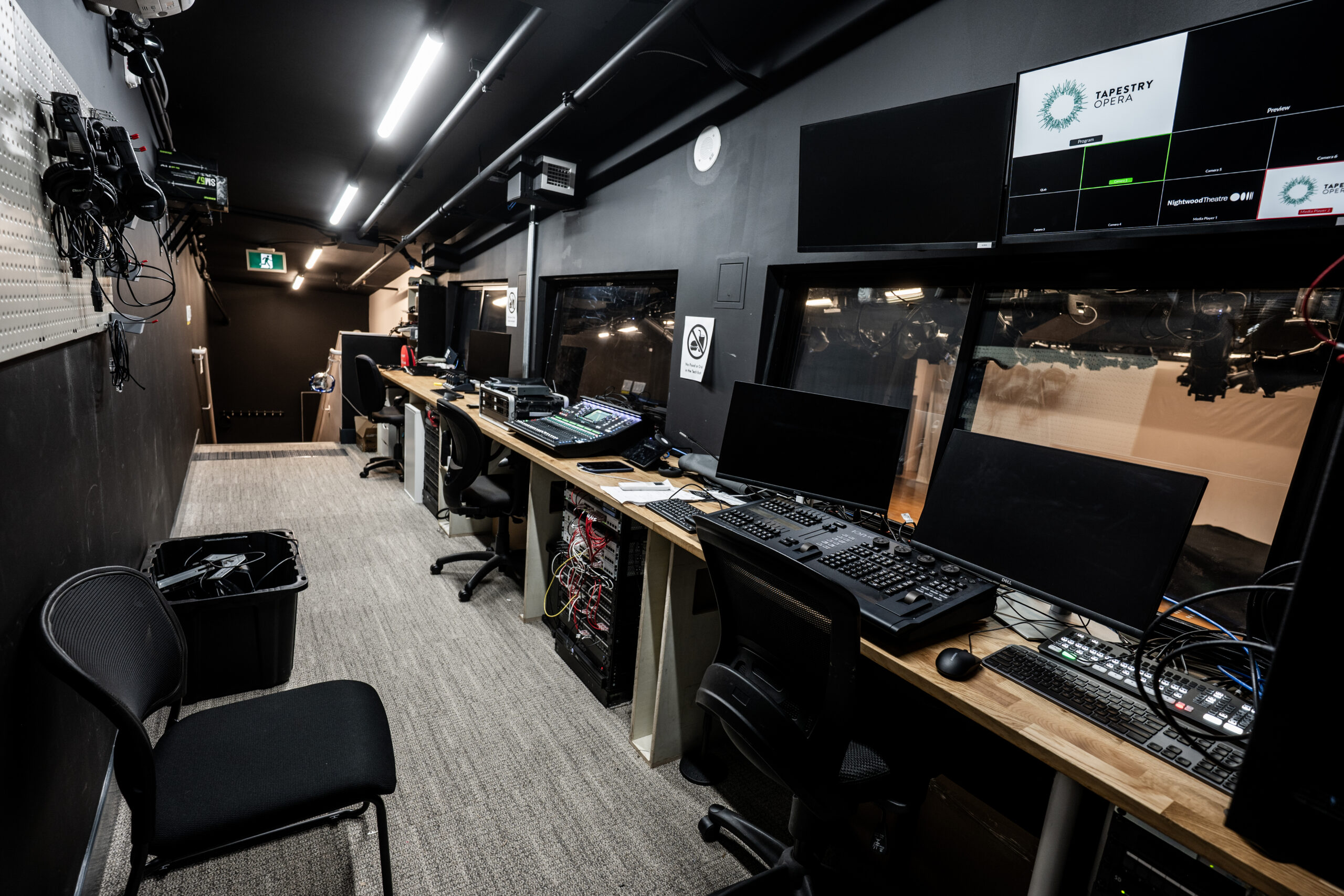 TapNight-space&teamJun2025-photobyDahliaKatz-9770